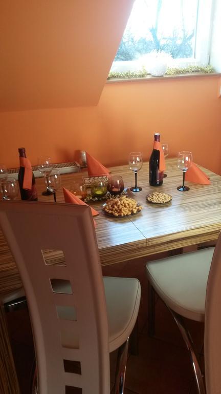 Apartman U Mareka Sucany ภายนอก รูปภาพ