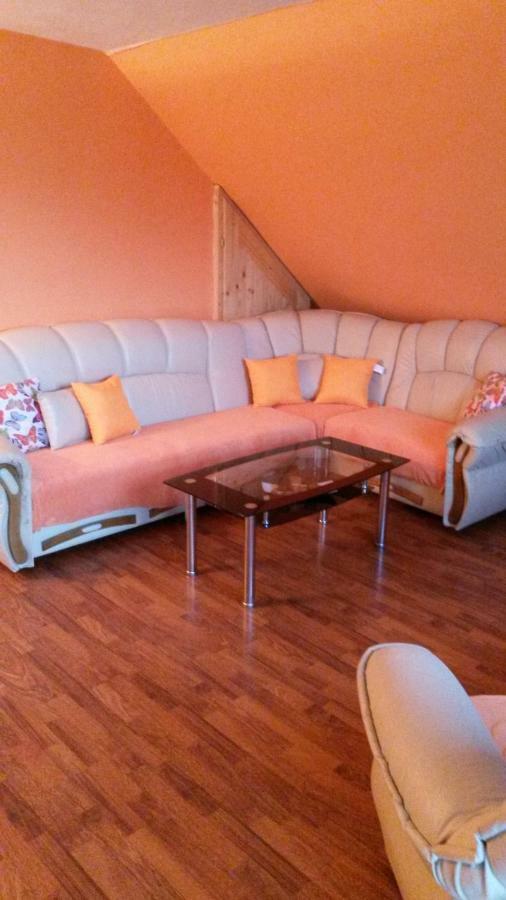 Apartman U Mareka Sucany ภายนอก รูปภาพ