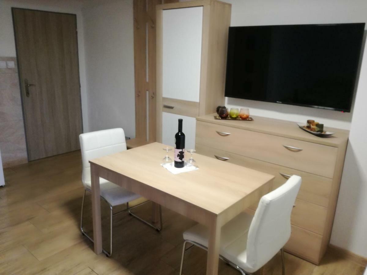 Apartman U Mareka Sucany ภายนอก รูปภาพ